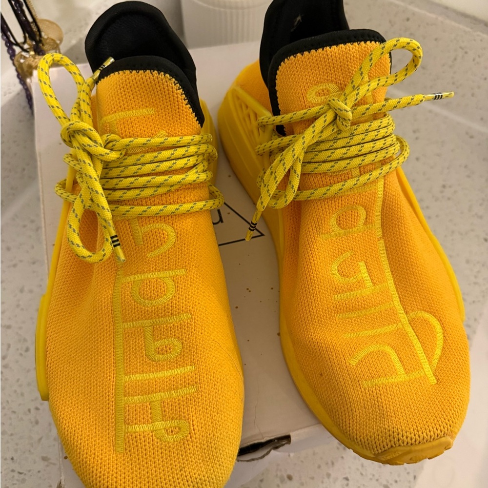 Human Race size 8